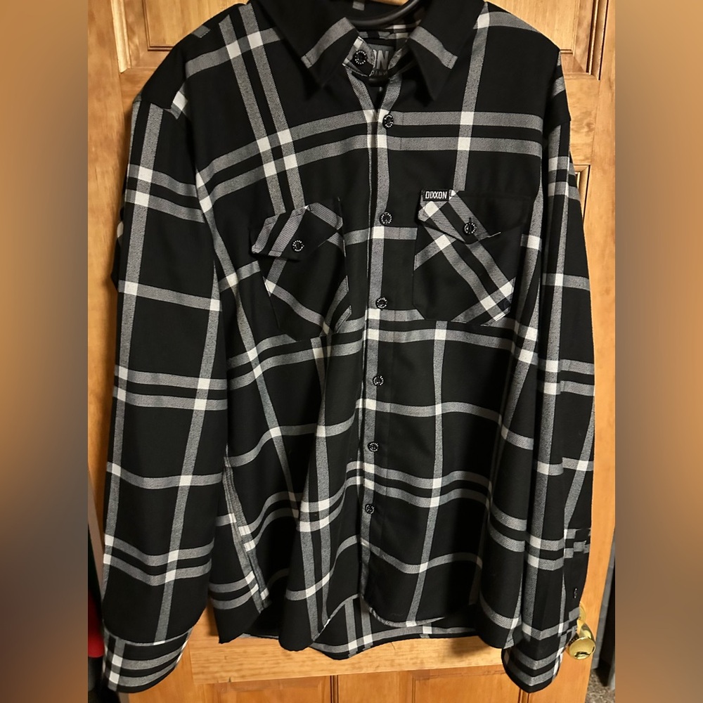 Dixxon Flannel “The Decade”